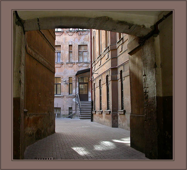 photo "The Riga court yard" tags: architecture, landscape, 