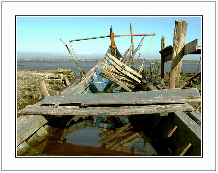 фото "Sweet Boat, be no longer sad, please?" метки: пейзаж, вода