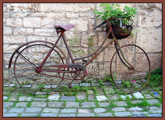 photo "my former bike" tags: architecture, landscape, 
