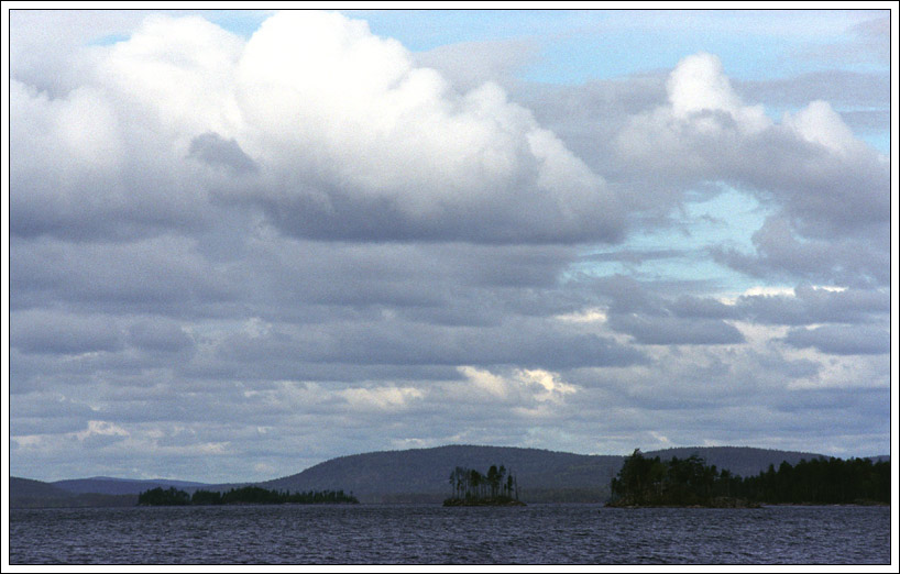 photo "under sky..." tags: misc., landscape, clouds