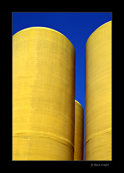 photo "The Three Towers" tags: abstract, architecture, landscape, 