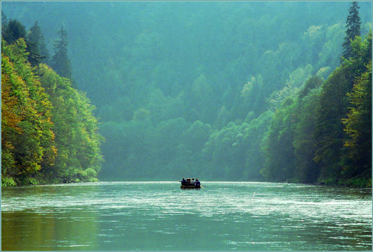 photo "down the river" tags: landscape, mountains, water