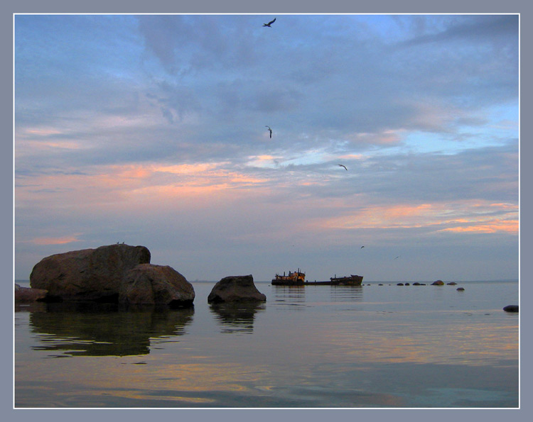 photo "Sad harbour" tags: landscape, clouds, water