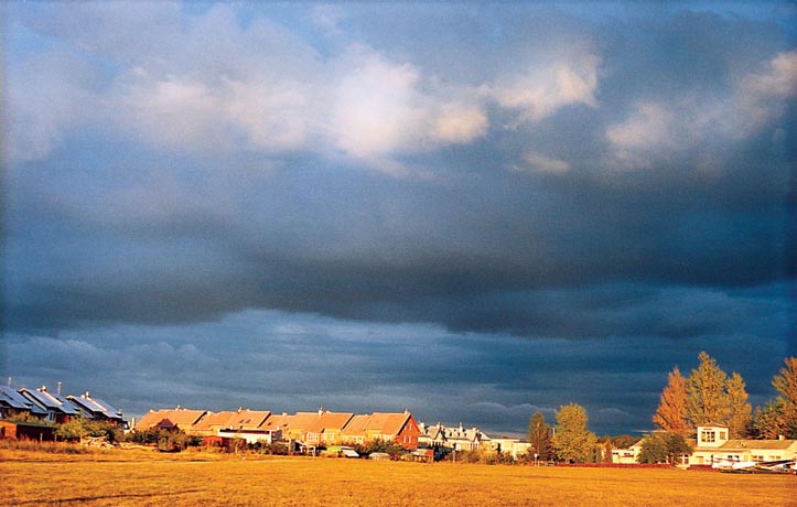 photo "houses where I live" tags: architecture, landscape, 