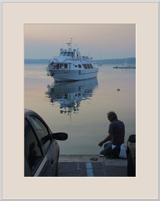 photo "Port Evening. Fisherman." tags: landscape, architecture, sunset