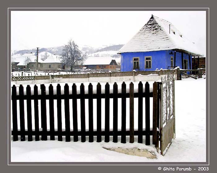 photo "Blue house" tags: landscape, winter