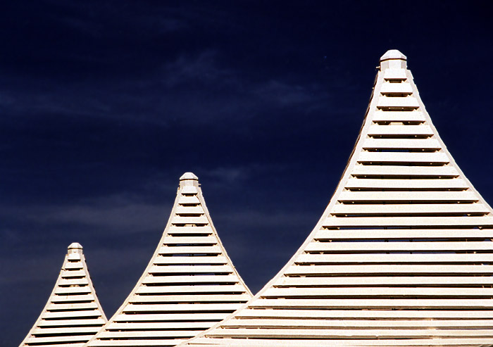 photo "The modern pyramids" tags: abstract, 