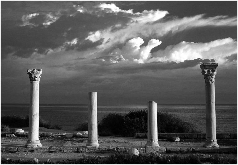 photo "Chersonesos: Morning" tags: architecture, landscape, clouds