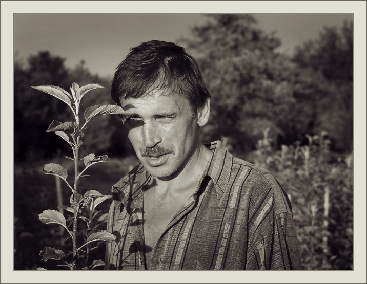 photo "About gardeners" tags: portrait, black&white, man