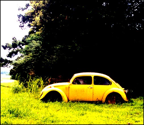 фото "THE END OF AN ERA: The demise of the VW BUG" метки: репортаж, фотомонтаж, 