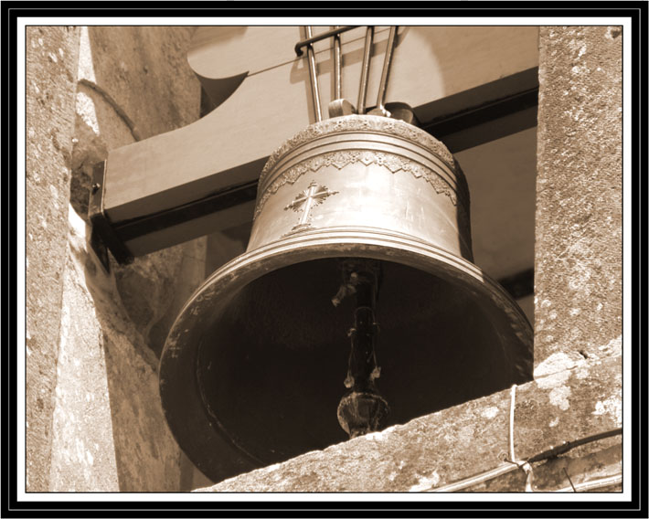 photo "Bell" tags: architecture, landscape, 