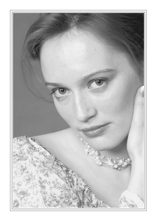 photo "Just a portrait" tags: black&white, portrait, woman