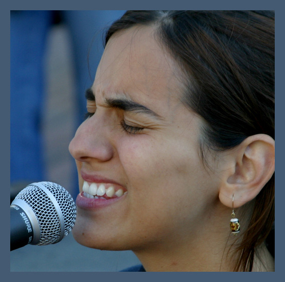 photo "Colombian song" tags: portrait, woman