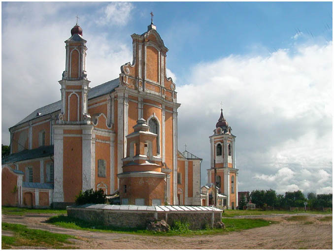 photo "Boruny village. The Roman Catholic Church of Peter" tags: architecture, travel, landscape, Europe