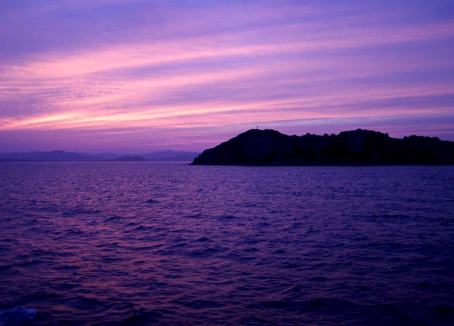 photo "Call of the sun" tags: landscape, night, water