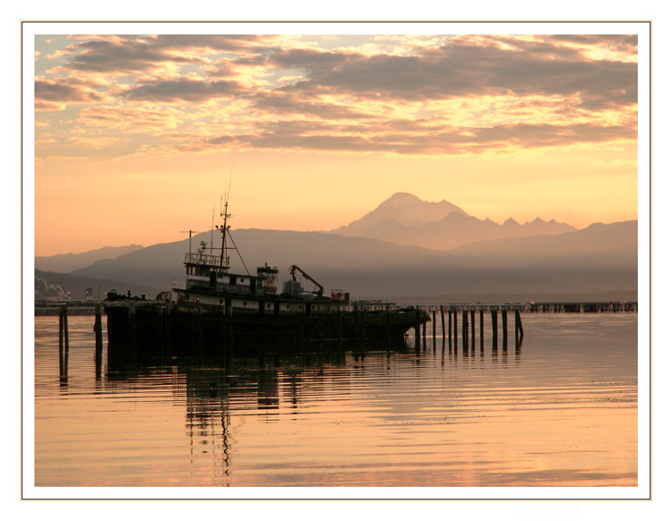 фото "golden tug" метки: пейзаж, вода, горы