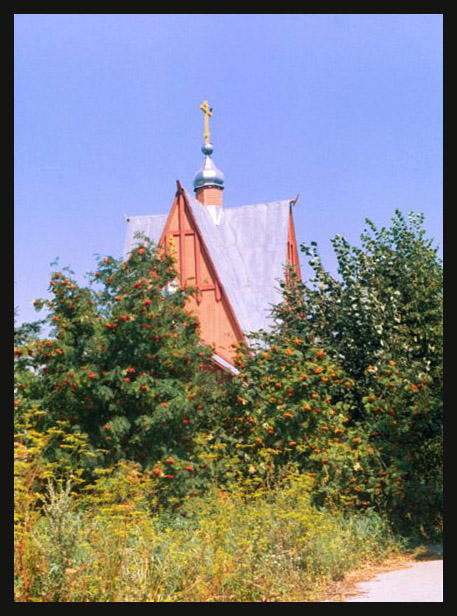 photo "Temple in a ashberry grove." tags: architecture, landscape, 