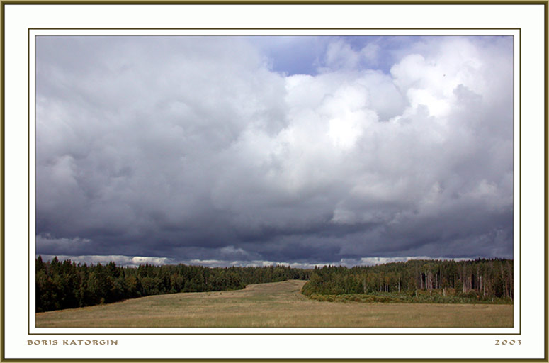 photo "Autumnal field" tags: landscape, autumn, clouds