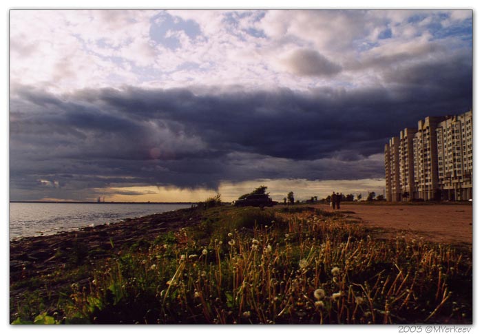 photo "Soon a thunder-storm" tags: landscape, architecture, clouds