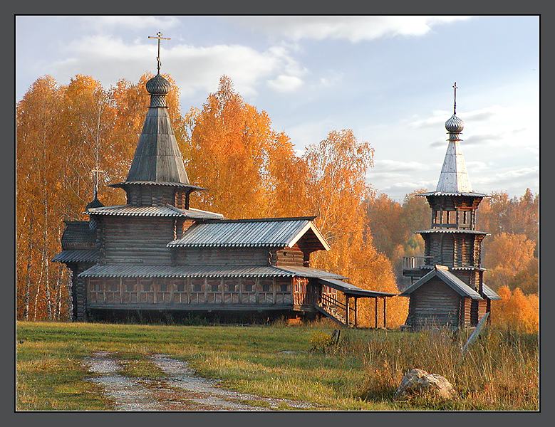 photo "The church" tags: architecture, landscape, autumn