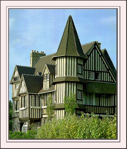photo "" Les beaux chateaux de Normandie"" tags: architecture, travel, landscape, Europe