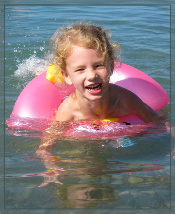 photo "Here it, happiness!" tags: genre, portrait, children