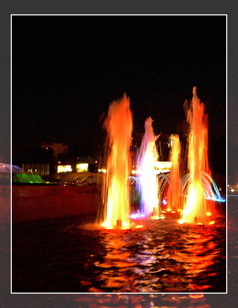 photo "Red and Black" tags: landscape, autumn, night