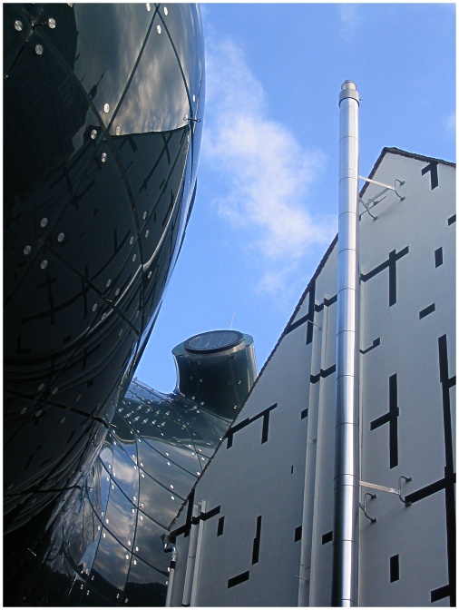 photo "Kunsthaus Graz 2003" tags: architecture, landscape, 