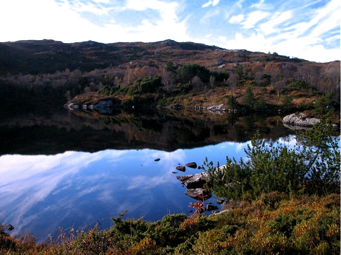 photo "fjell and lake" tags: landscape, autumn