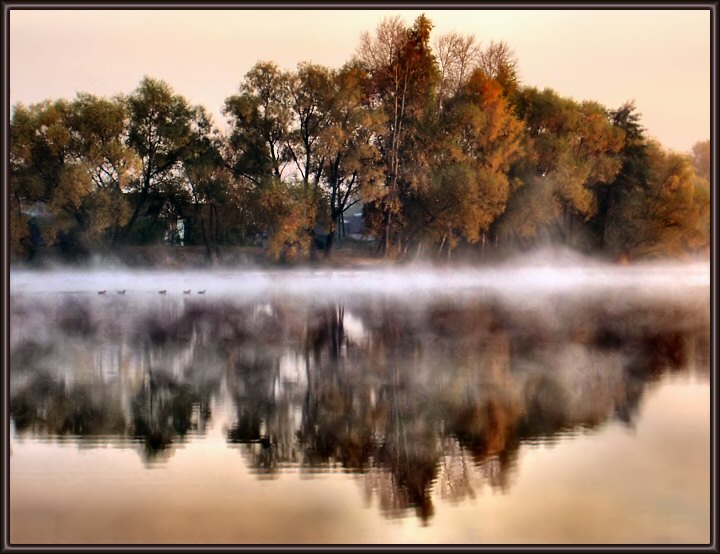 photo "The squadron goes on east." tags: landscape, autumn, sunset