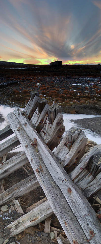 photo "spitsbergen, remains of a russian boat" tags: reporting, travel, Europe