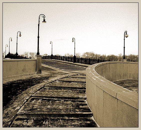 photo "Old Bridge" tags: architecture, black&white, landscape, 