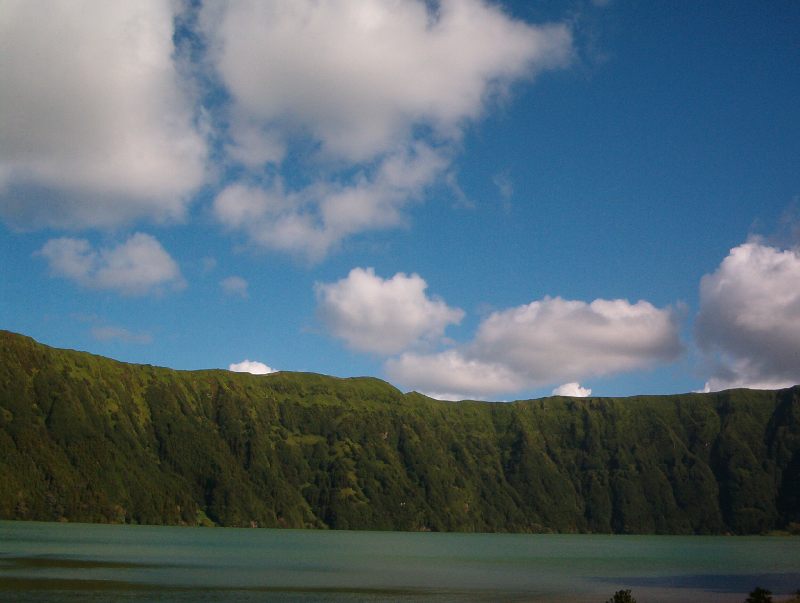 photo "Another angle of "Lagoa das Sete Cidades"" tags: nature, 