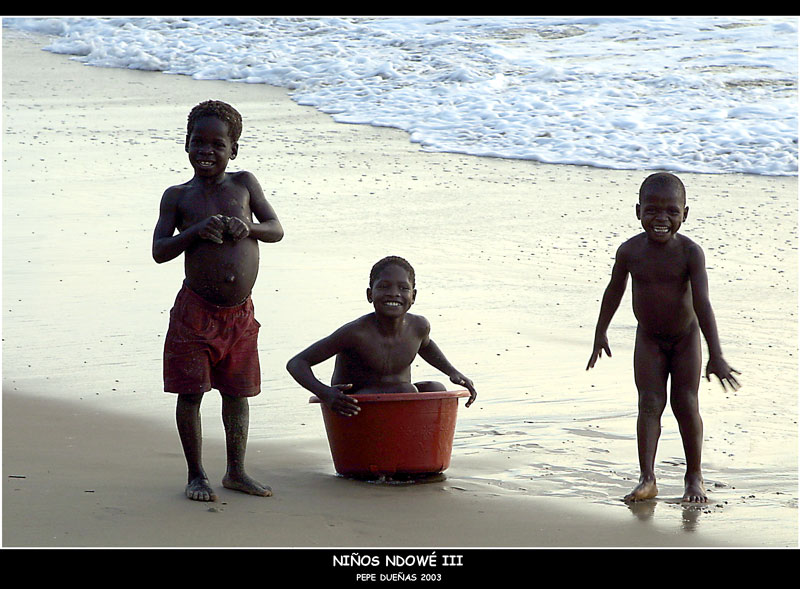 photo "Niсos Ndowй - Guinea Ecuatorial" tags: portrait, children