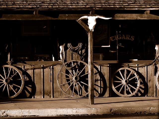 photo "Western store front" tags: travel, architecture, landscape, North America