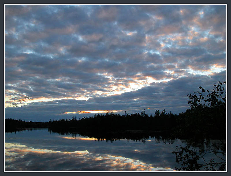 photo "Years night behind polar circle" tags: landscape, clouds, water