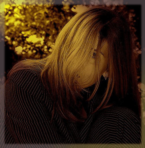photo "Autumn sight" tags: portrait, black&white, woman