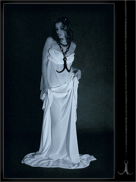 photo "Wedding gift" tags: portrait, black&white, woman