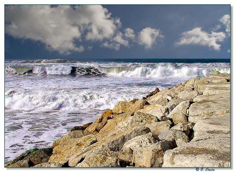 photo "Surfing on the Rocks  :))" tags: landscape, water, winter