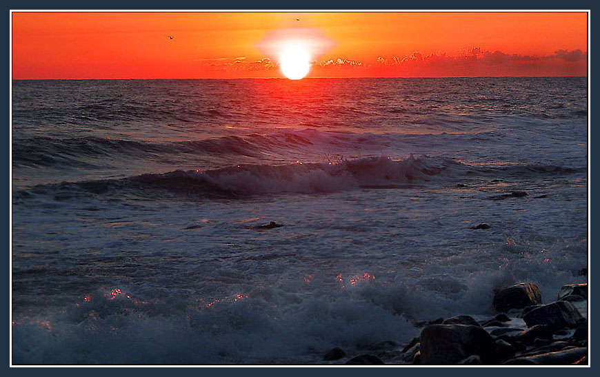 photo "The sea and the sun (eternal theme)" tags: landscape, sunset, water