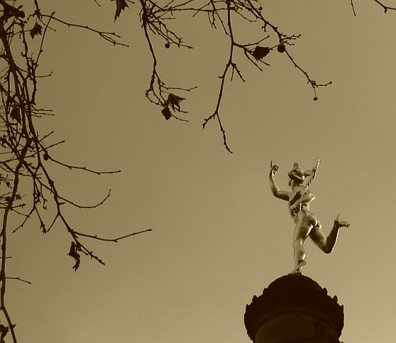 photo "Mercury" tags: architecture, black&white, landscape, 