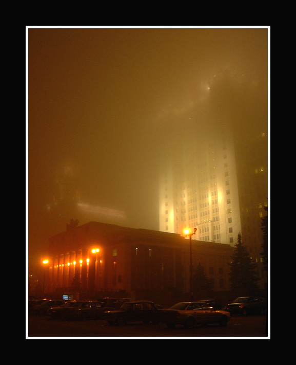 фото "Ночь. Улица. Фонарь. Главное здание МГУ." метки: архитектура, пейзаж, ночь