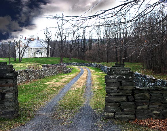 photo "Road to History" tags: travel, architecture, landscape, North America