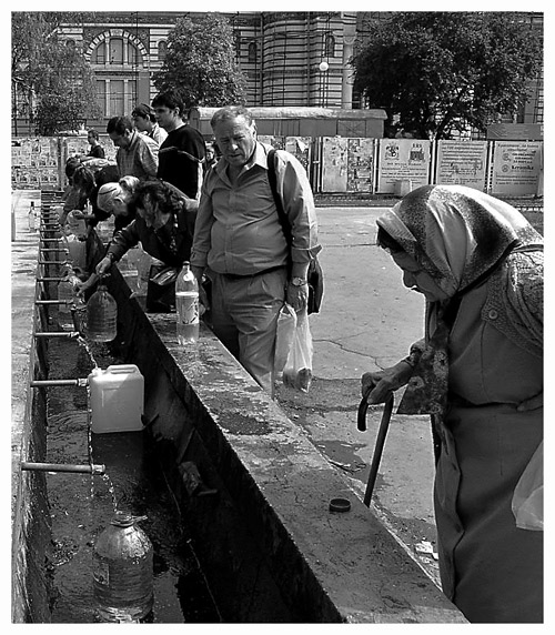 photo "Untitled photo" tags: black&white, reporting, 