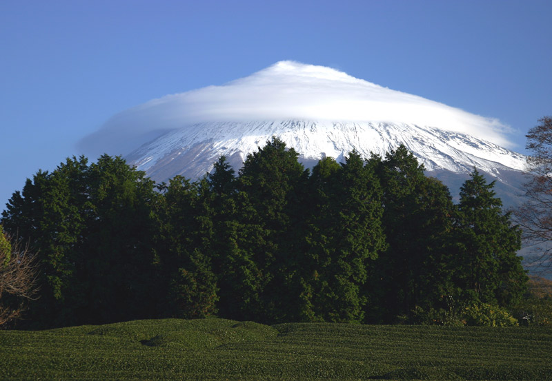 photo "Veiled Peak" tags: landscape, clouds, mountains