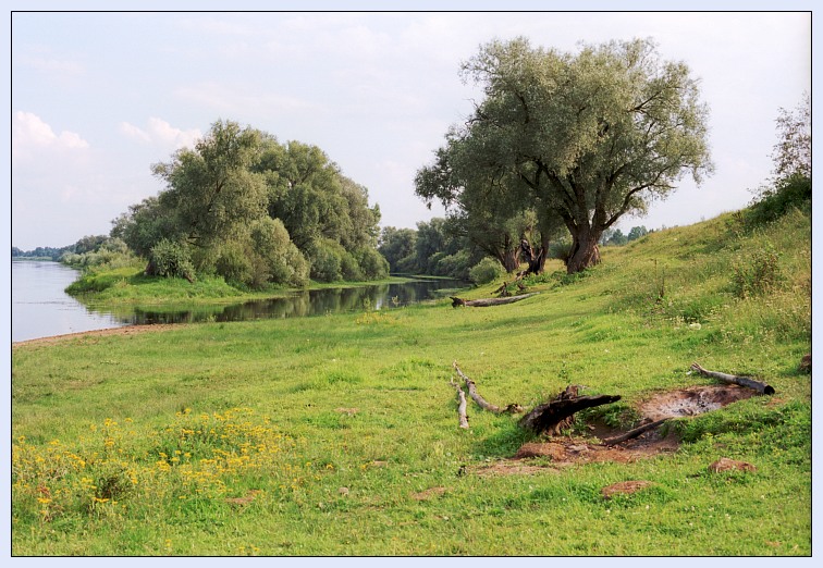 photo "Halt on river Pola" tags: landscape, travel, Europe, summer