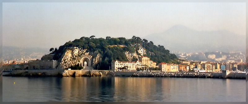 photo "NICE, LADY AND GENTLEMAN!" tags: travel, landscape, Europe
