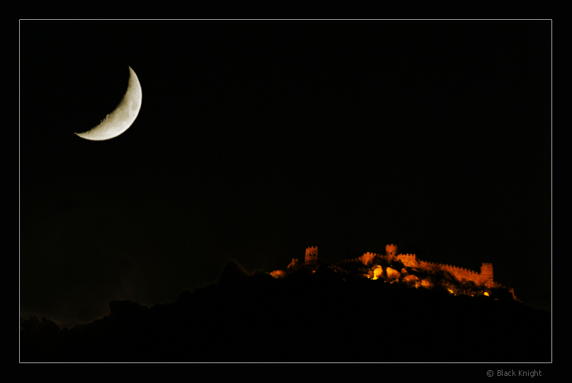 photo "We are never alone..." tags: landscape, architecture, night