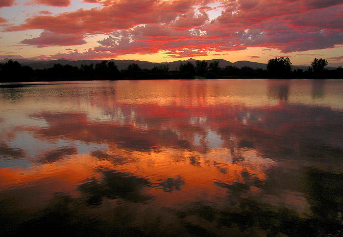 photo "Lay Down To Sleep" tags: landscape, clouds, sunset