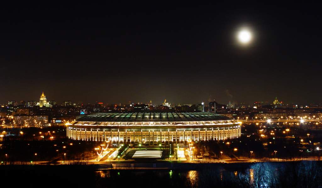 photo "Night... Moscow... The moon" tags: architecture, landscape, 